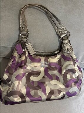 Coach Optic 10 Lavender Hobo